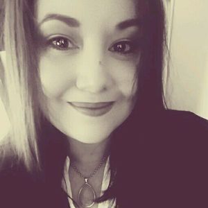 Meet your Posher, Lucia